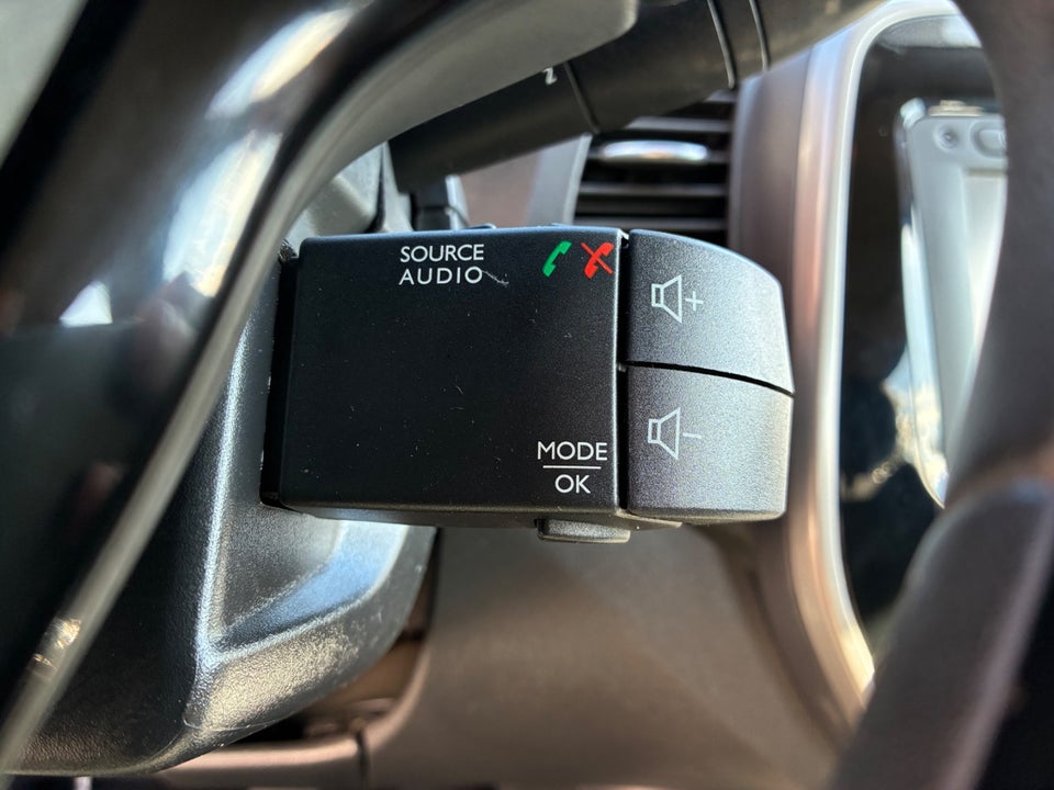 Renault Captur 0,9 TCe 90 Expression 5d