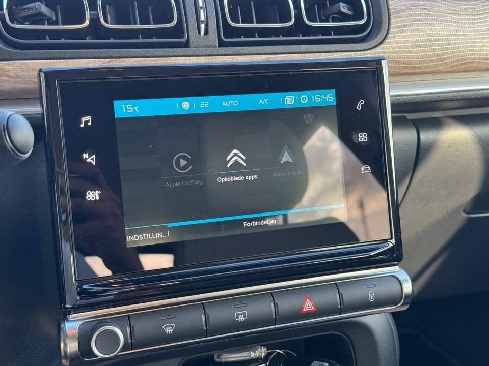 Citroën C3 1,2 PureTech 83 Shine Sport 5d