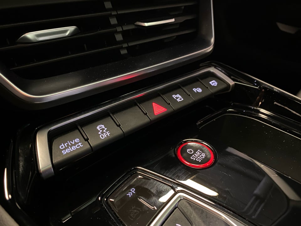 Audi e-tron GT quattro 4d