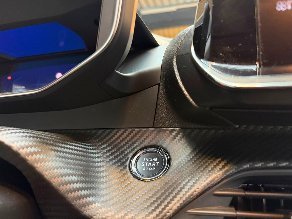 Peugeot 208 1,5 BlueHDi 100 Allure Sky 5d