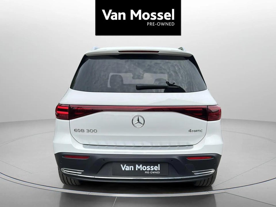 Mercedes EQB300 Progressive Advance Plus 4Matic 7prs 5d