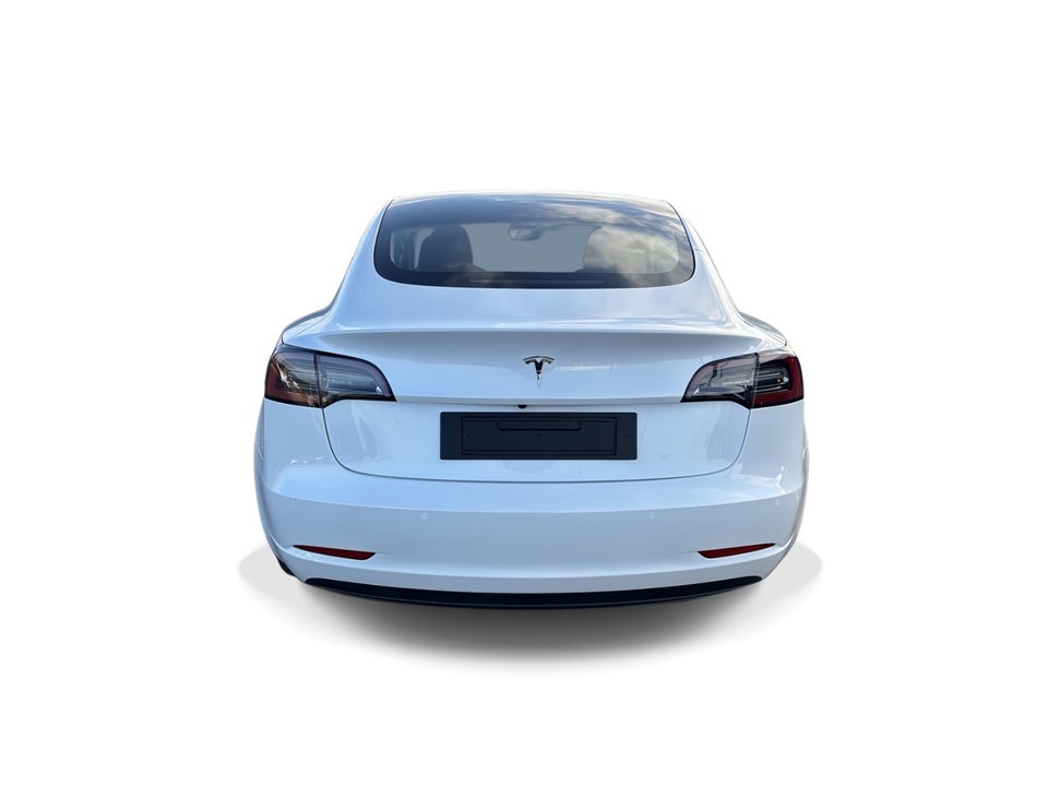 Tesla Model 3 Standard Range+ RWD 4d