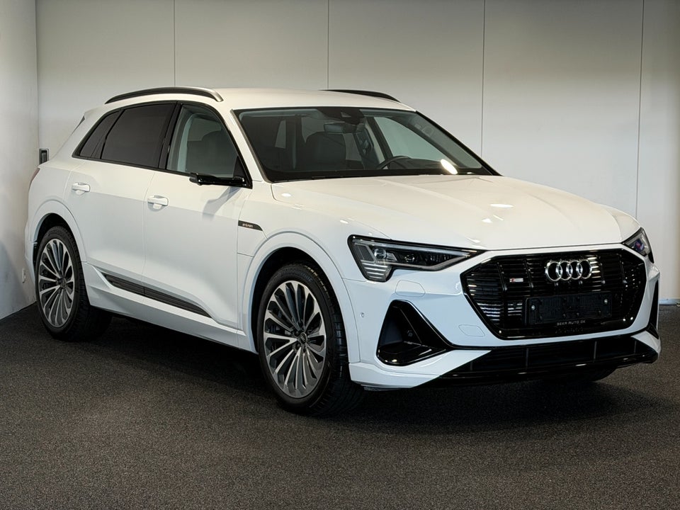 Audi e-tron 55 S-line quattro 5d