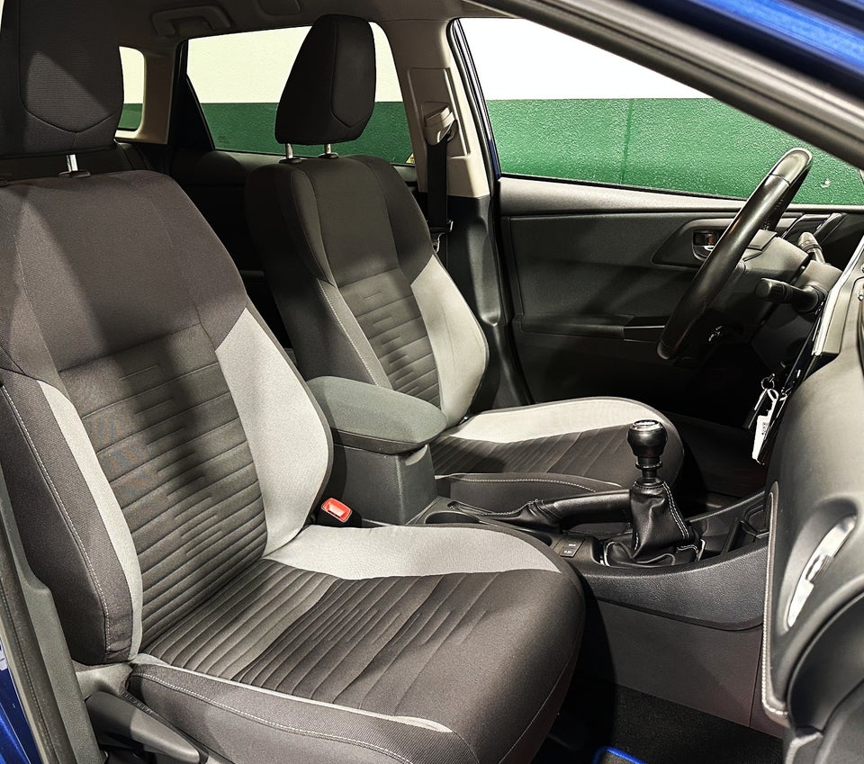 Toyota Auris 1,2 T T2 Touring Sports 5d