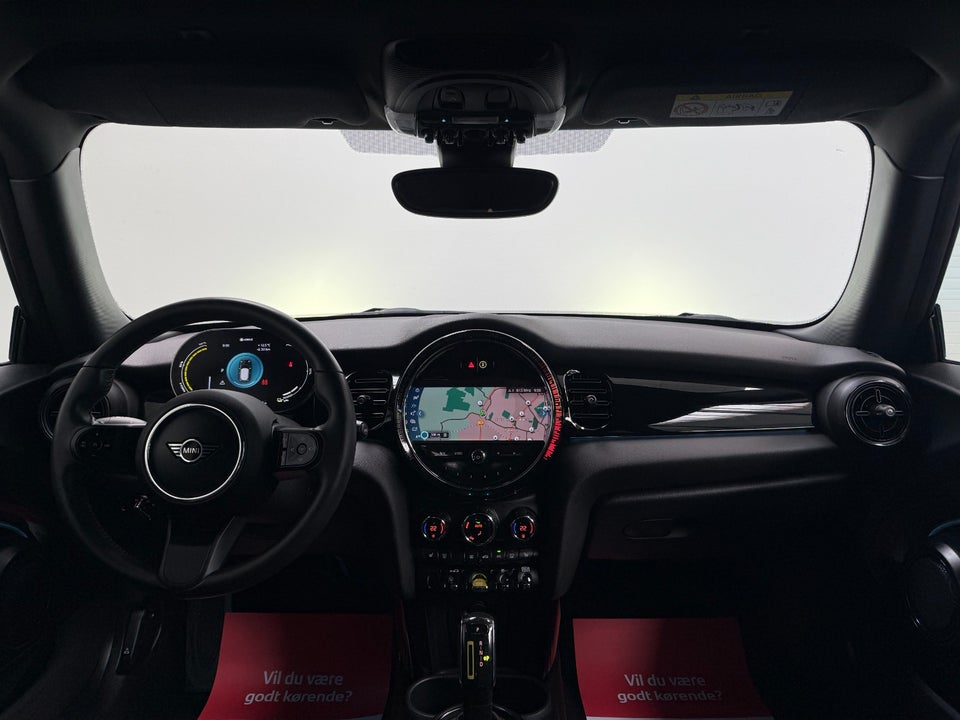 MINI Cooper SE Classic Trim 3d