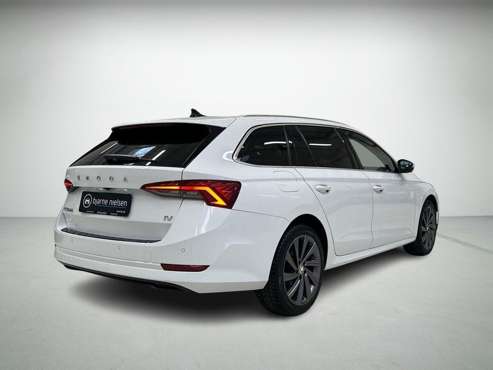 Skoda Octavia 1,4 TSi iV Plus Combi DSG 5d