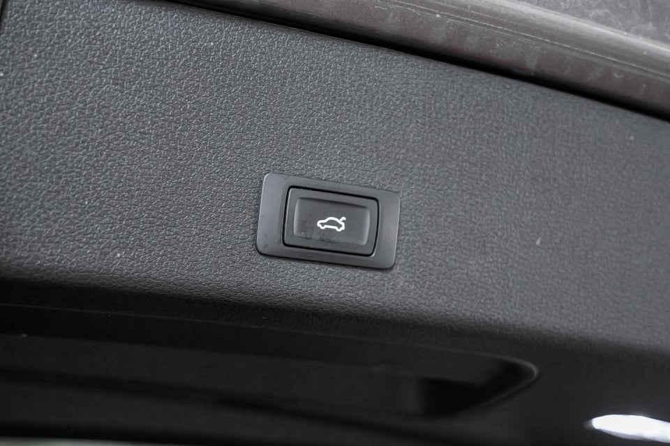 Audi e-tron 55 Advanced quattro 5d