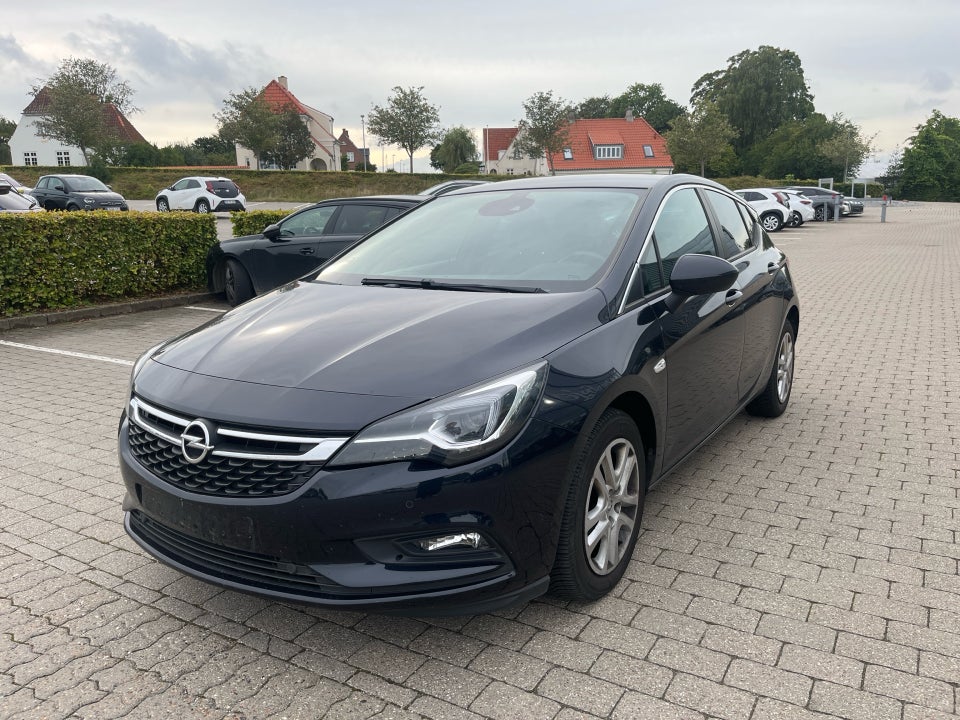 Opel Astra 1,0 T 105 Excite 5d