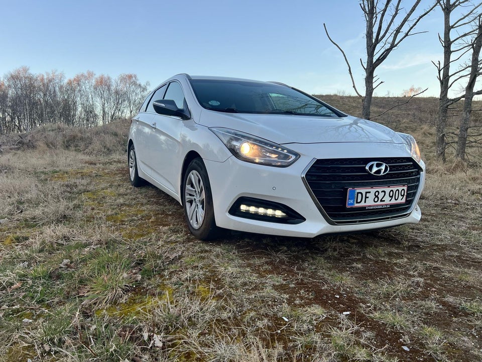 Hyundai i40 1,7 CRDi 141 Trend CW DCT 5d