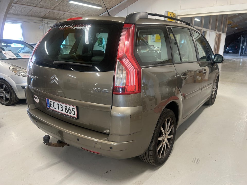 Citroën Grand C4 Picasso 2,0 HDi 138 VTR E6G 7prs 5d