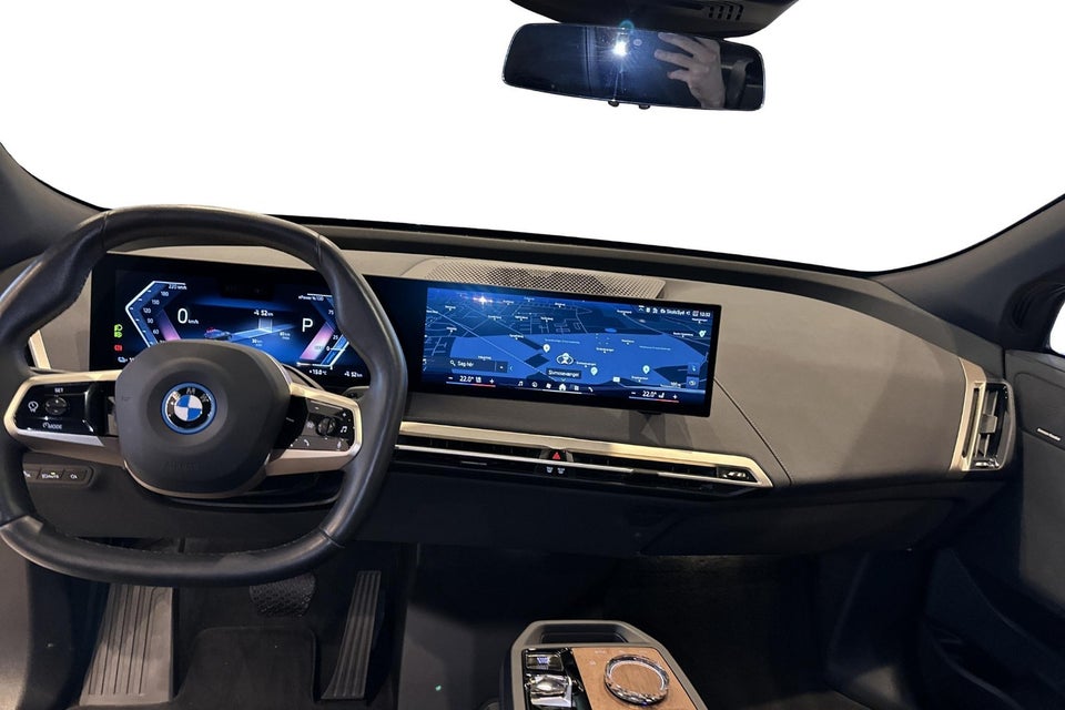 BMW iX xDrive40 Supercharged 5d