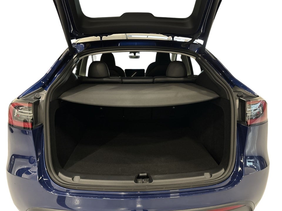 Tesla Model Y RWD 5d