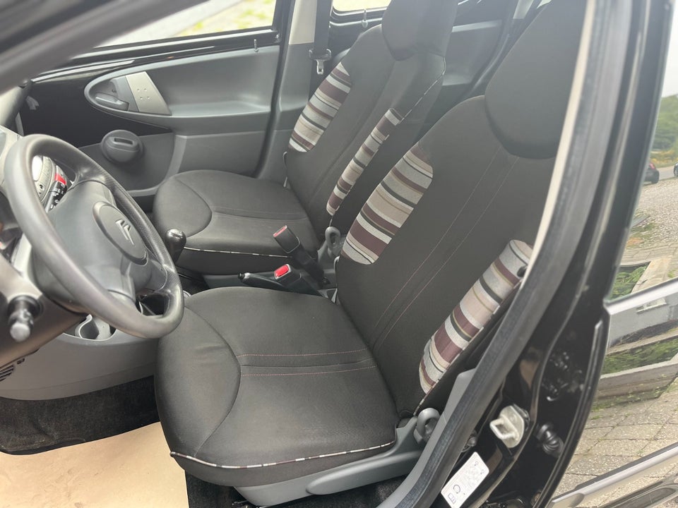 Citroën C1 1,0i Exclusive 5d