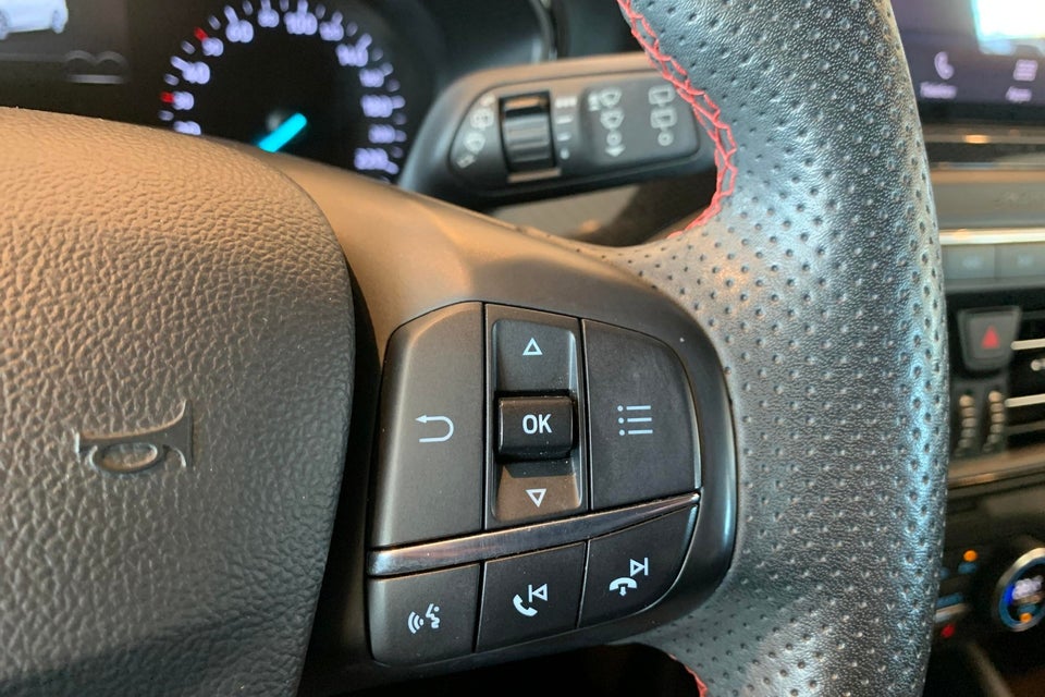 Ford Focus 1,0 EcoBoost ST-Line stc. 5d