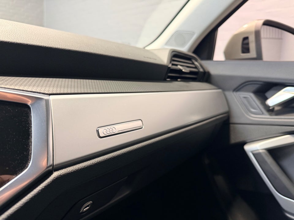 Audi Q3 35 TFSi Advanced 5d