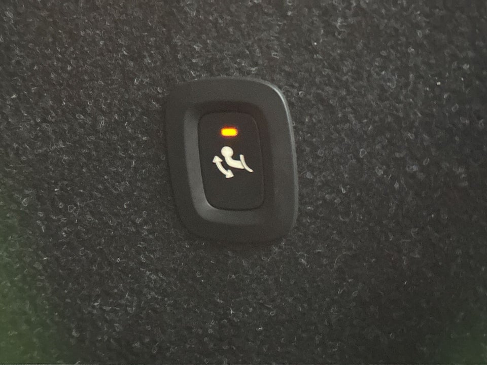 Volvo XC40 ReCharge Twin Plus 5d