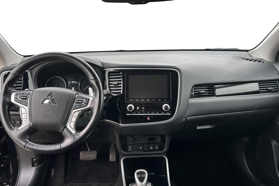 Mitsubishi Outlander 2,4 PHEV Invite CVT 4WD 5d