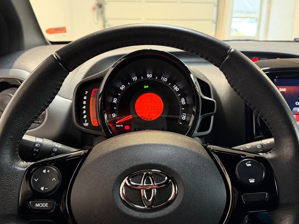 Toyota Aygo 1,0 VVT-i x-cite 5d