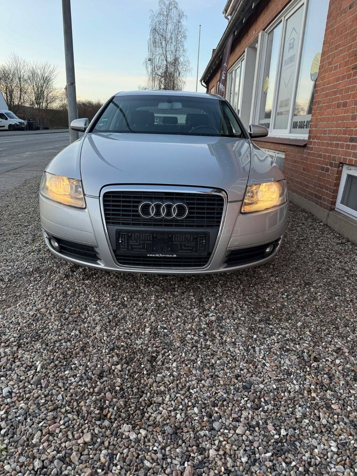 Audi A6 2,4 V6 4d