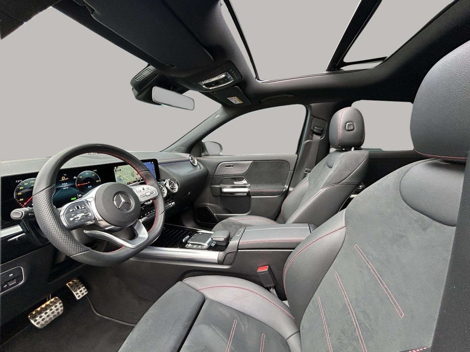 Mercedes EQA300 AMG Line 4Matic 5d