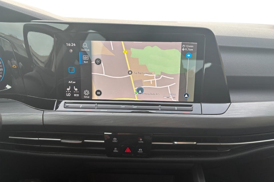 VW Golf VIII 1,4 eHybrid DSG 5d