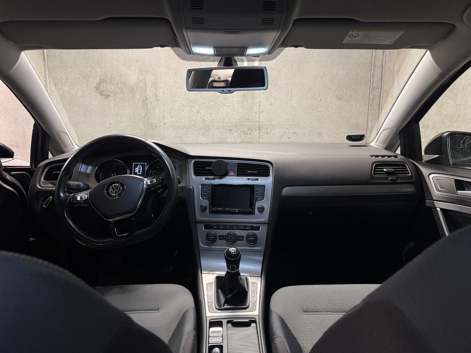 VW Golf VII 1,4 TSi 122 Comfortline BMT 5d