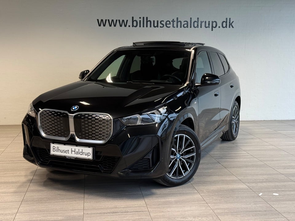 BMW iX1 xDrive30 M-Sport 5d