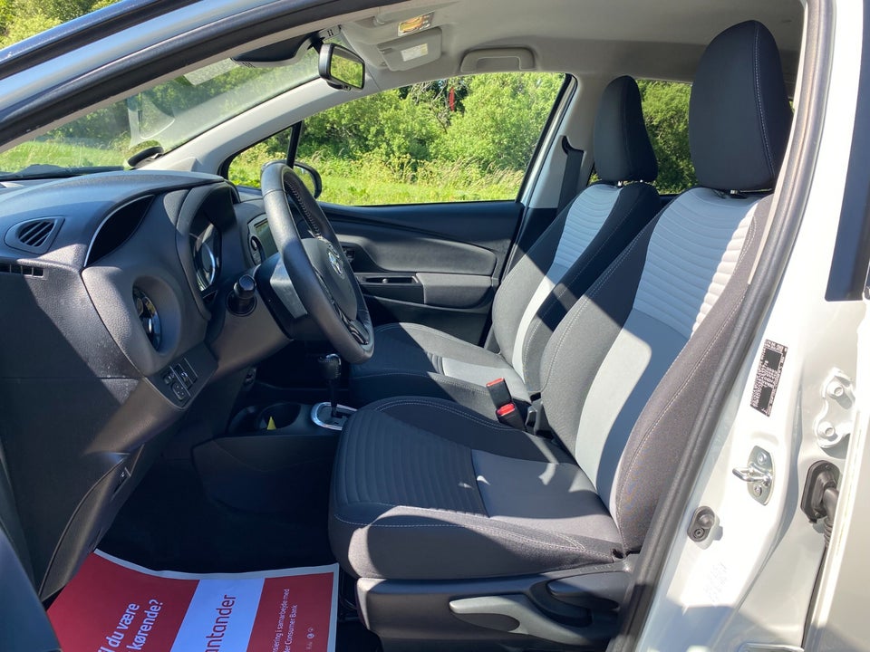 Toyota Yaris 1,5 Hybrid H3 Premium e-CVT 5d