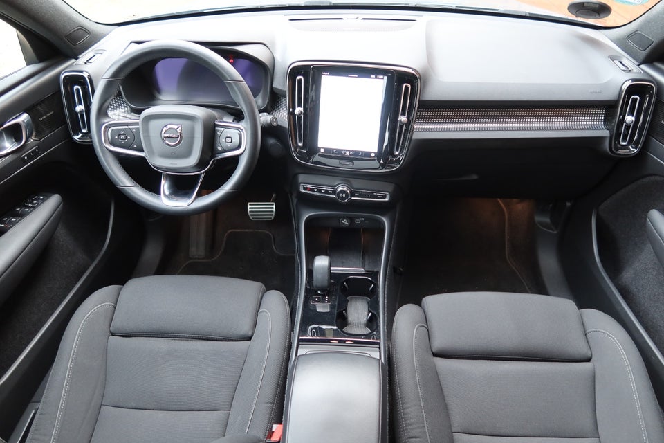 Volvo XC40 P6 ReCharge Pro 5d