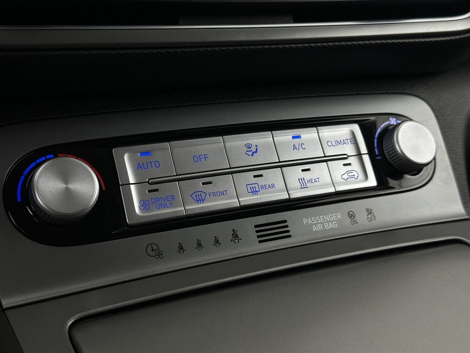 Hyundai Kona 64 EV Essential 5d