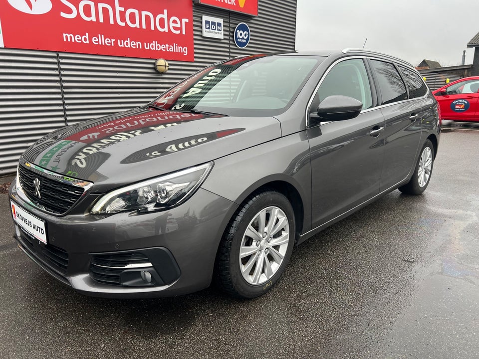 Peugeot 308 1,5 BlueHDi 130 Style SW 5d