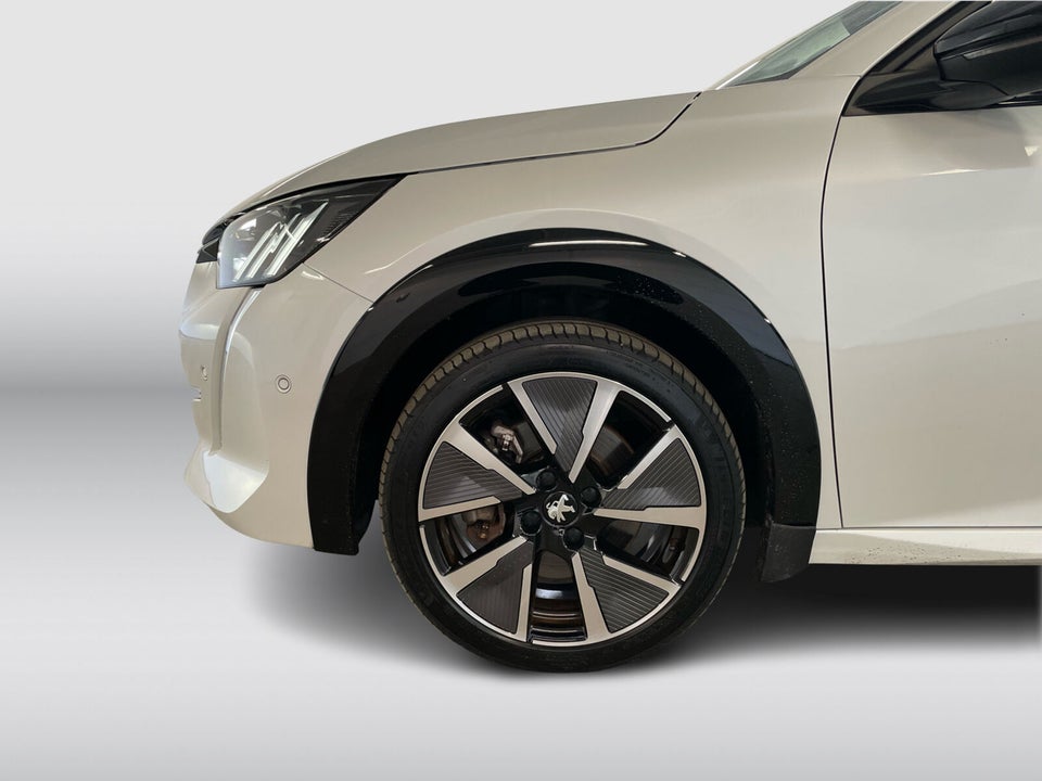 Peugeot e-208 50 GT 5d