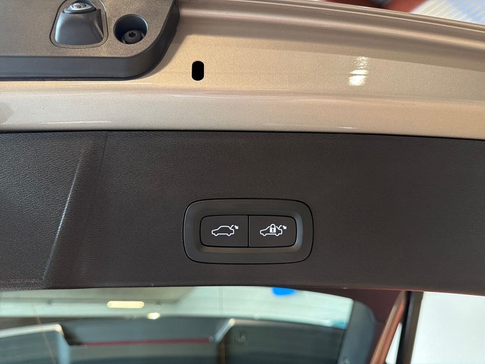 Volvo XC40 P6 ReCharge Plus 5d