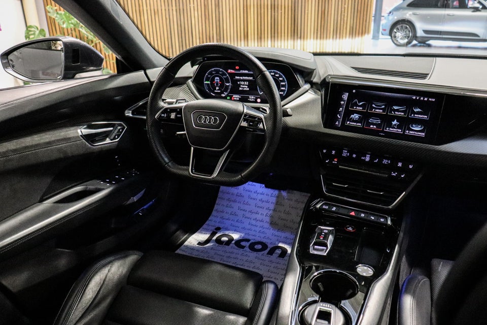 Audi e-tron GT quattro 4d