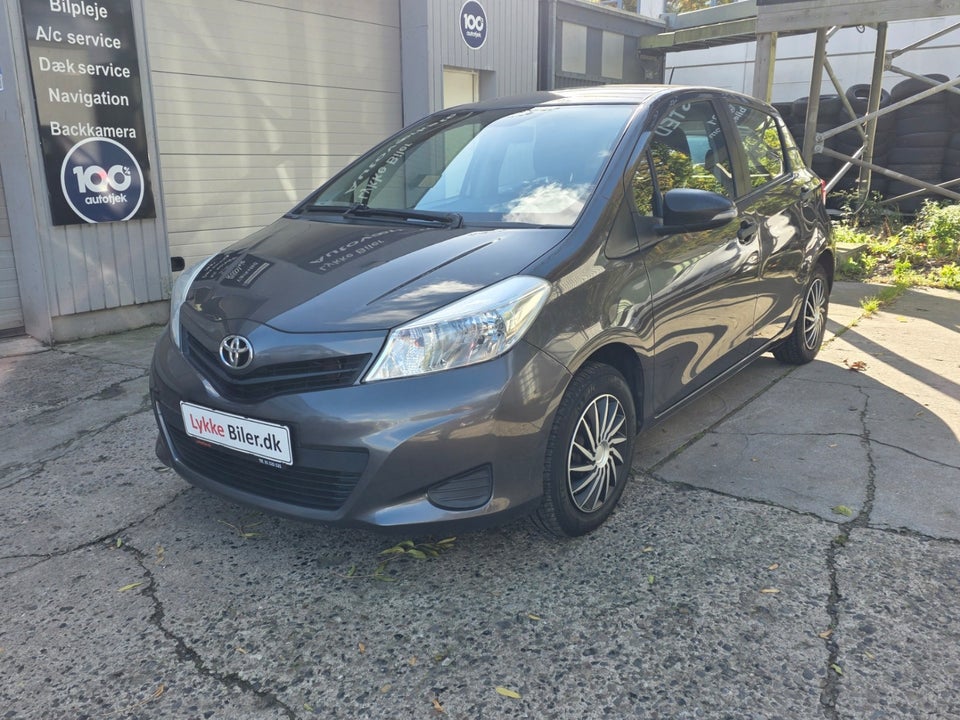 Toyota Yaris 1,0 VVT-i T2 5d