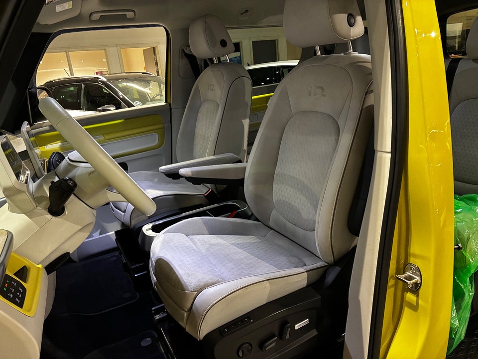 VW ID.Buzz 77 Pro SWB 5d