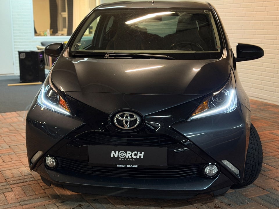 Toyota Aygo 1,0 VVT-i x-cellence 5d