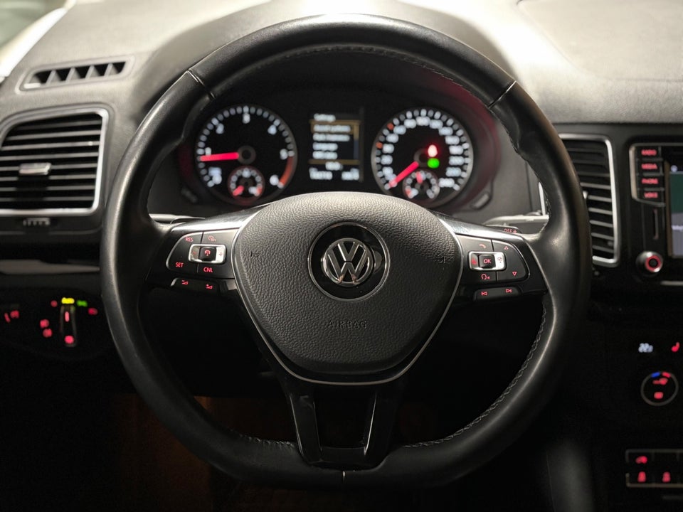 VW Sharan 2,0 TDi 184 Highlline DSG 7prs 5d