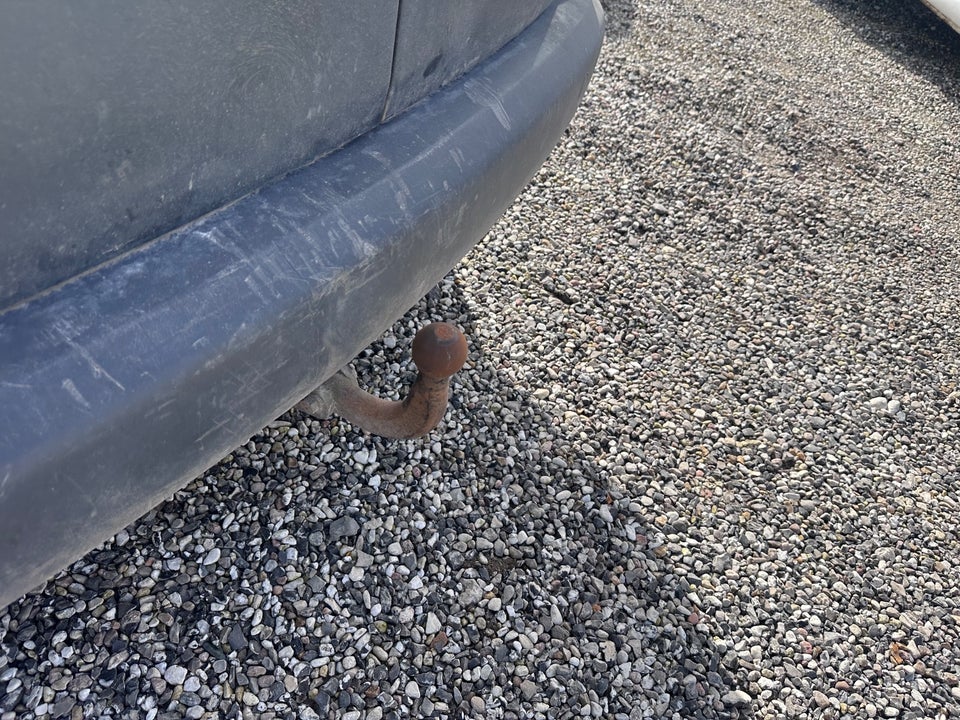 VW Caddy 1,9 TDi DSG 4d