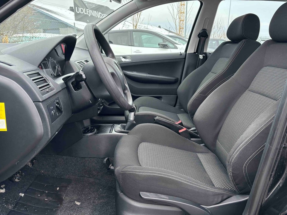 Skoda Fabia 1,4 16V 75 Ambiente Combi 5d