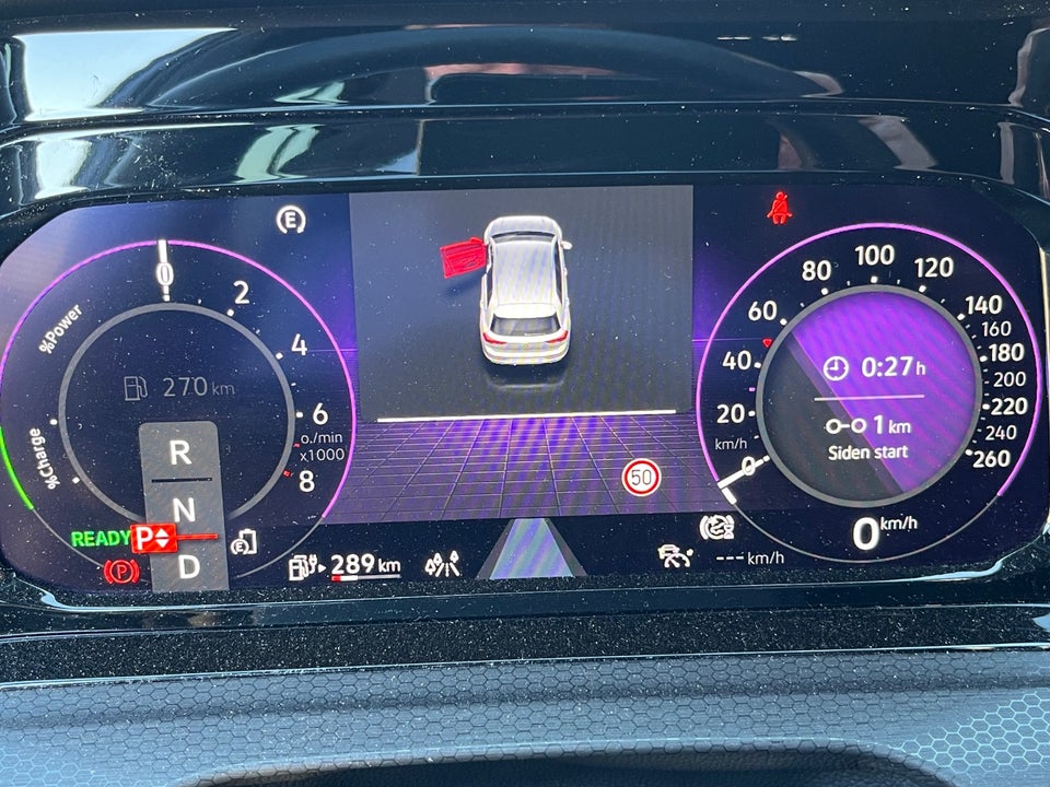 VW Golf VIII 1,4 GTE DSG 5d