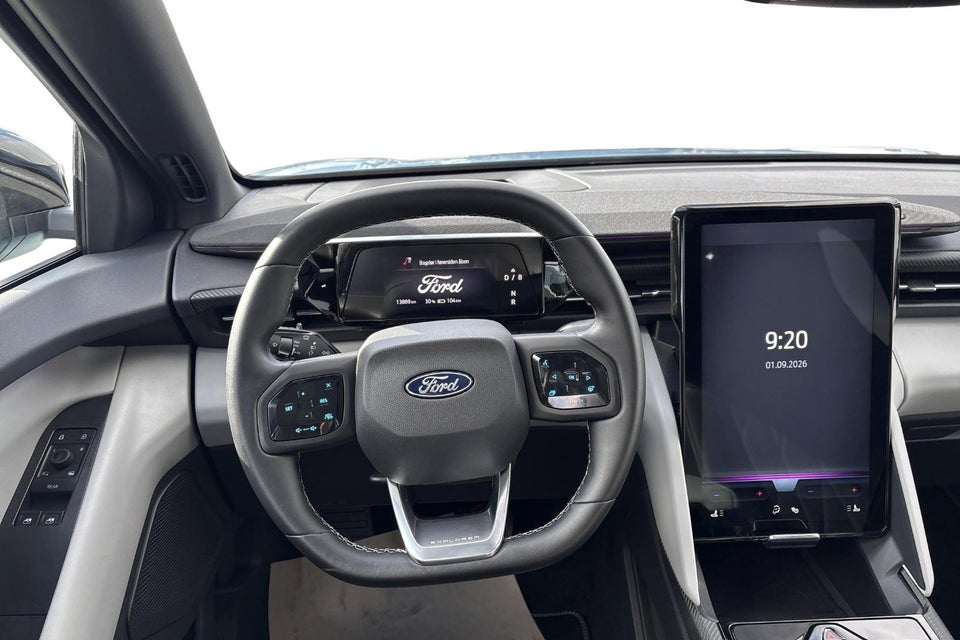 Ford Explorer 77 Premium Extended Range 5d
