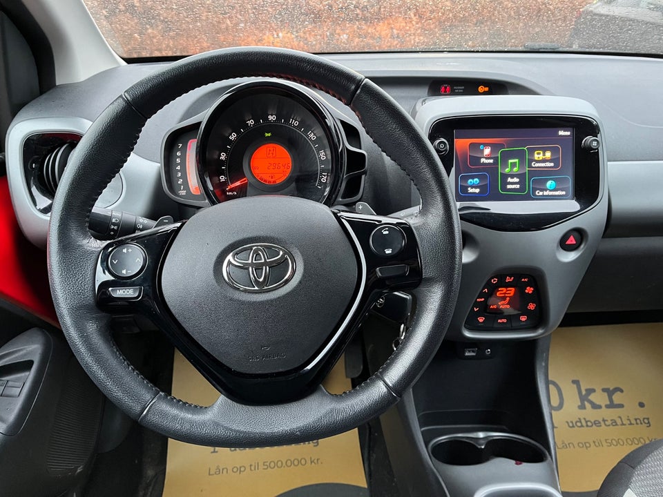 Toyota Aygo 1,0 VVT-i x-clusiv x-shift 5d