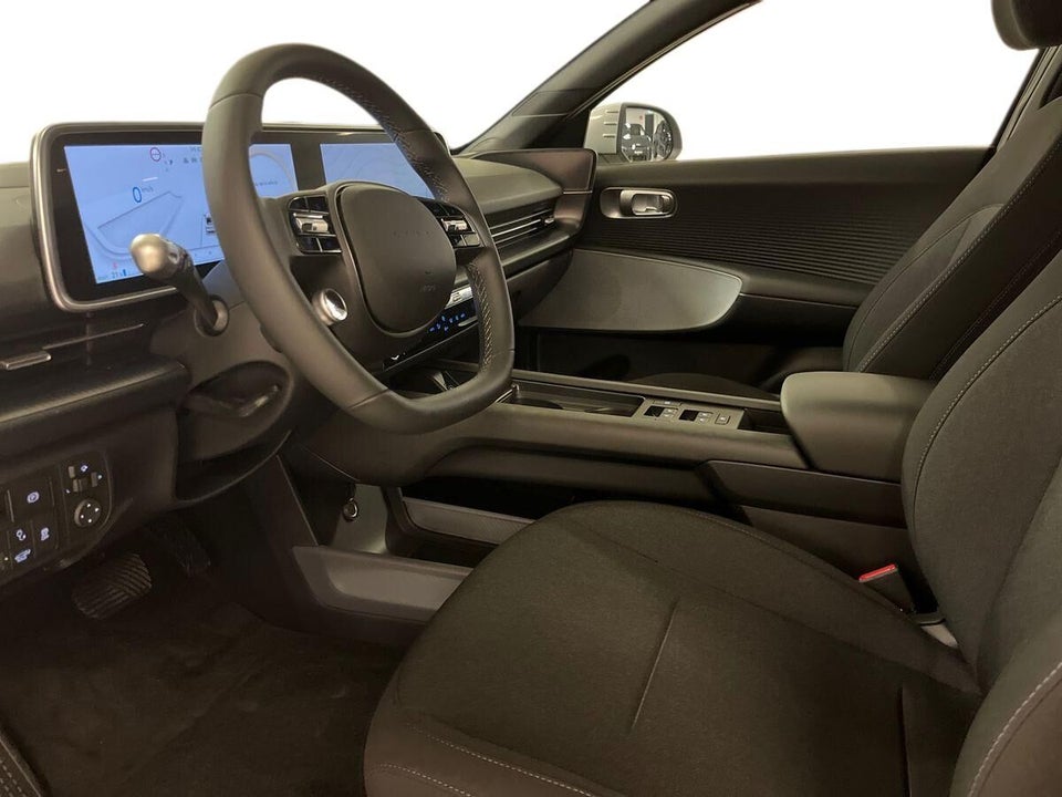Hyundai Ioniq 6 53 Essential 4d