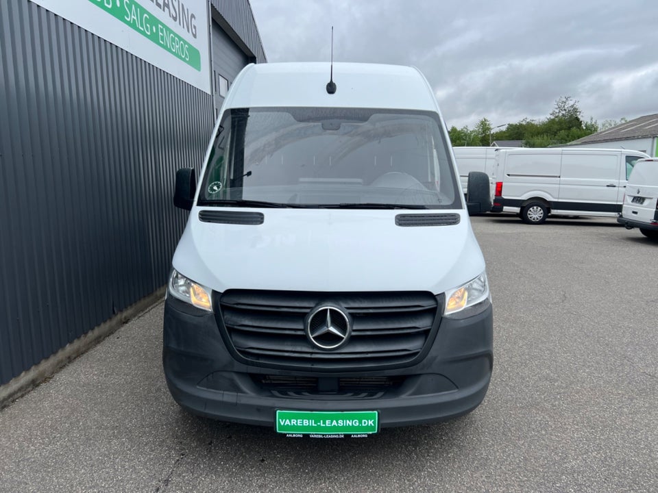 Mercedes Sprinter 214 2,2 CDi A2 Kassevogn aut. FWD