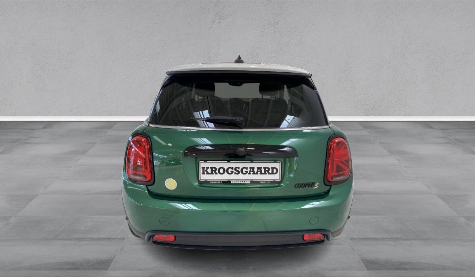 MINI Cooper SE Classic Trim 3d