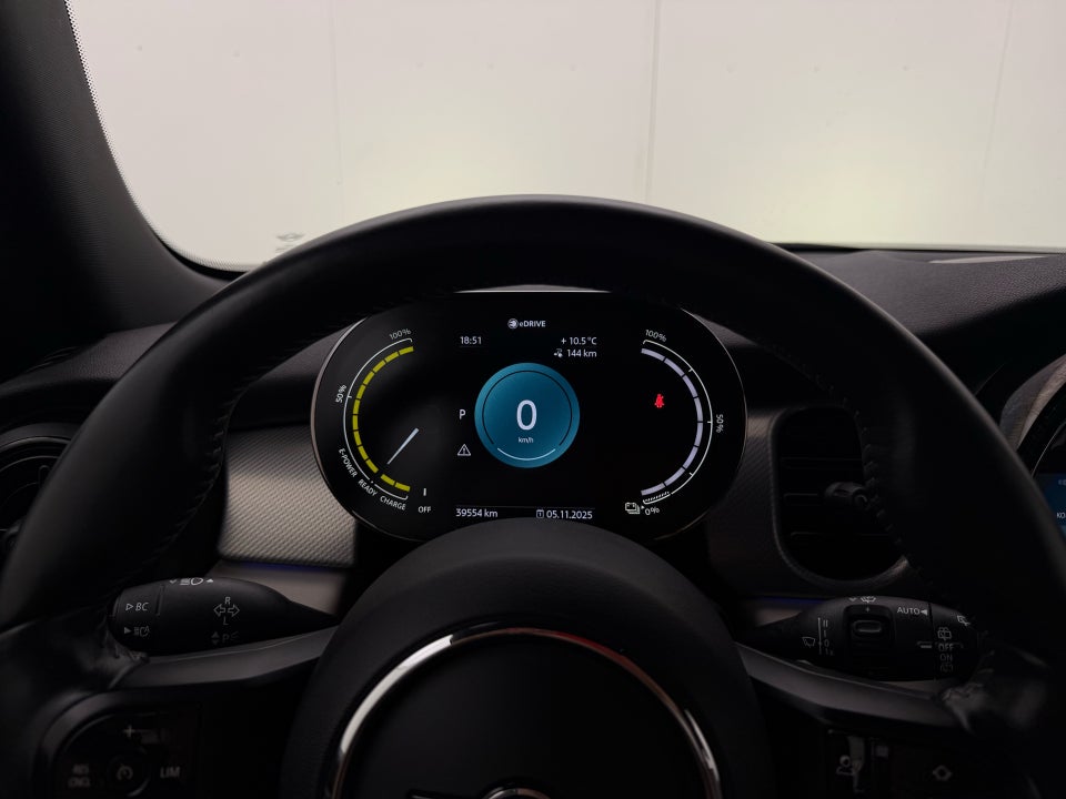 MINI Cooper SE Classic Trim 3d