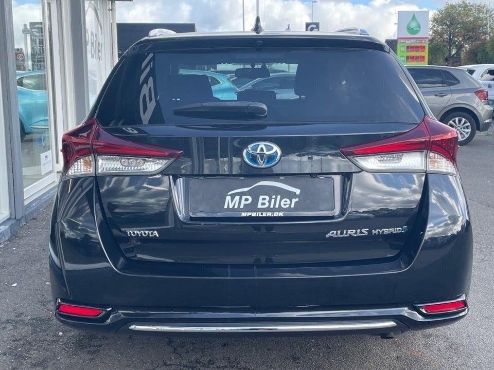Toyota Auris 1,8 Hybrid H2 Comfort Touring Sports CVT 5d