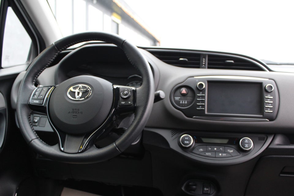 Toyota Yaris 1,5 Hybrid H2 e-CVT 5d