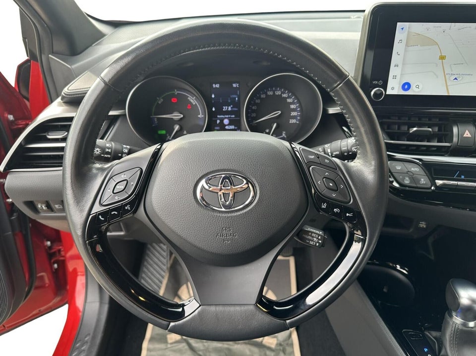 Toyota C-HR 1,8 Hybrid C-LUB Smart CVT 5d